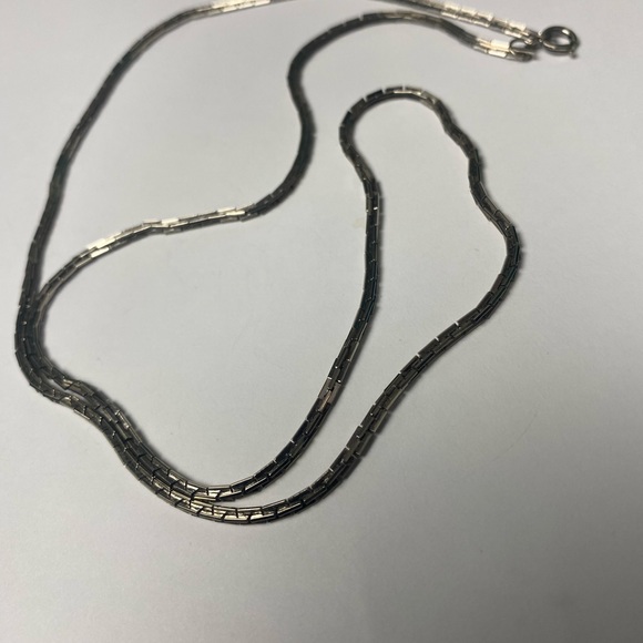 Men’s silver (color) flat link chain a wear anywhere necklace spring winter - Picture 3 of 6